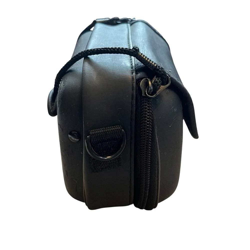 Concepts Digital Camera Case Bag With Carrying Strap Belt Loop Black Padded Zip